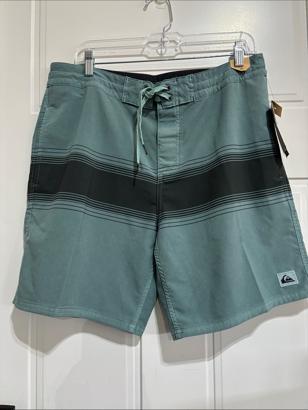 Quicksilver Street Trunk Board Shorts/Surfsilk,water repellent,pockets,swim
